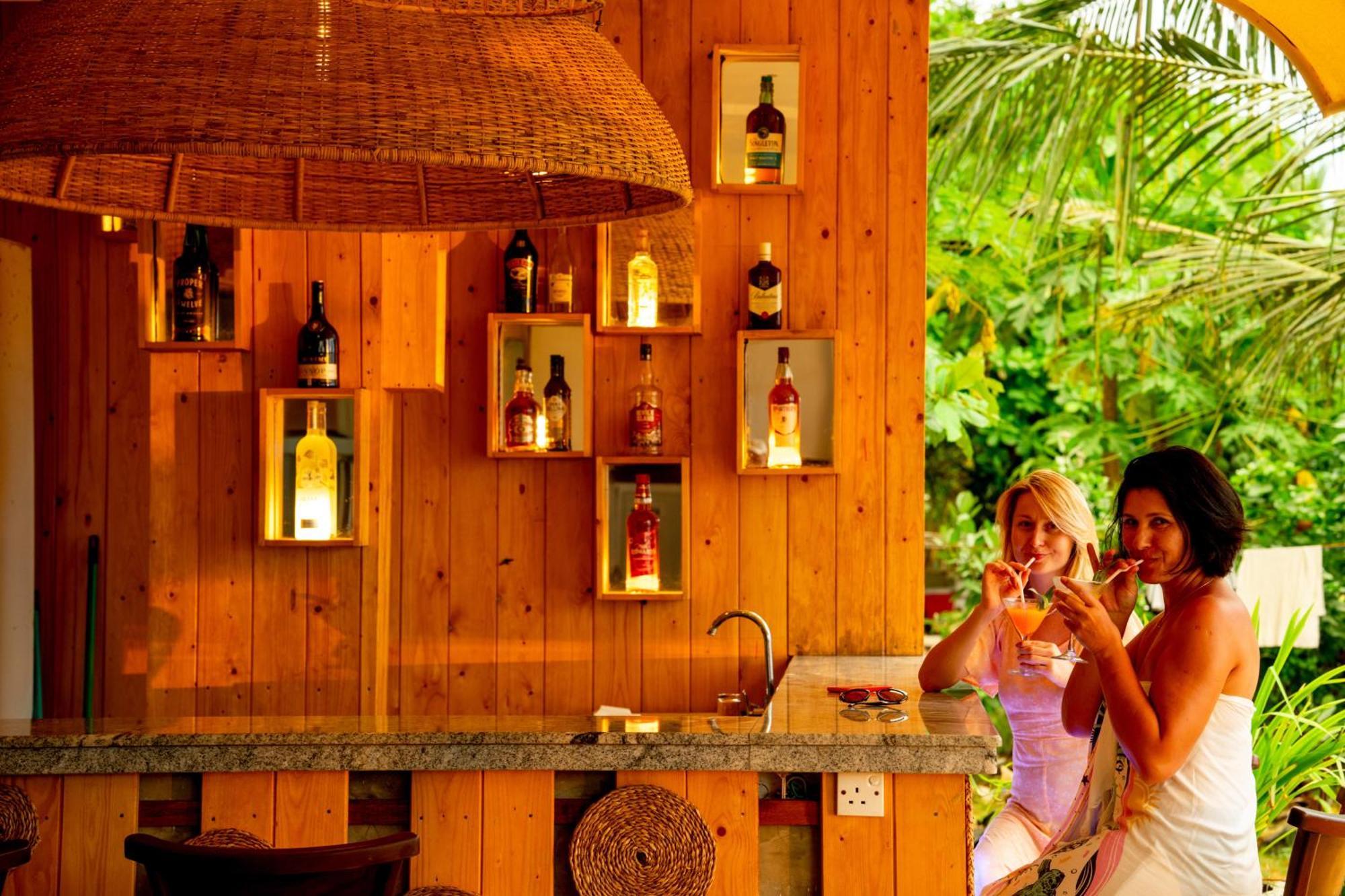 Peacock Beach Hotel Unawatuna Dış mekan fotoğraf