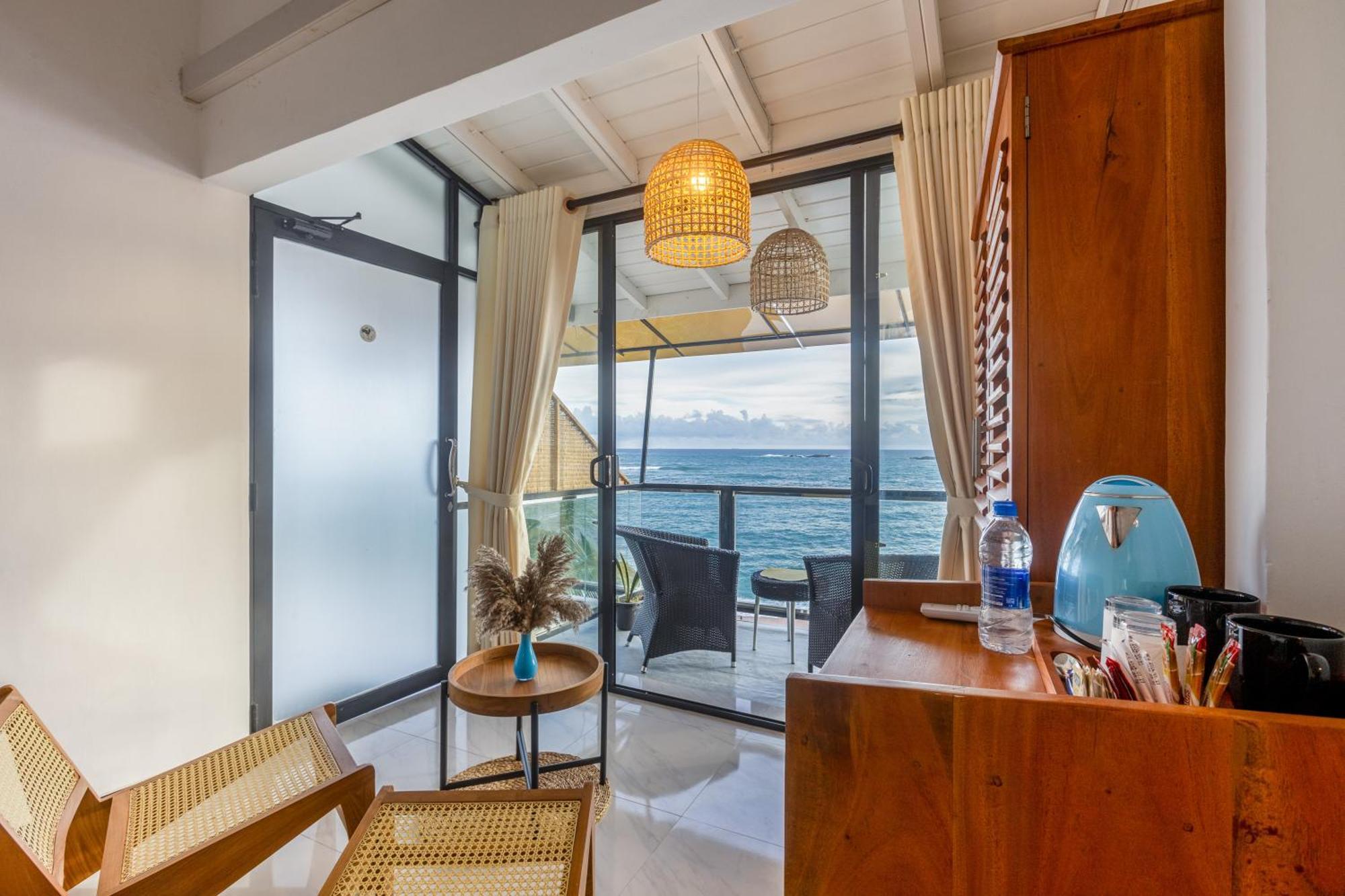 Peacock Beach Hotel Unawatuna Dış mekan fotoğraf