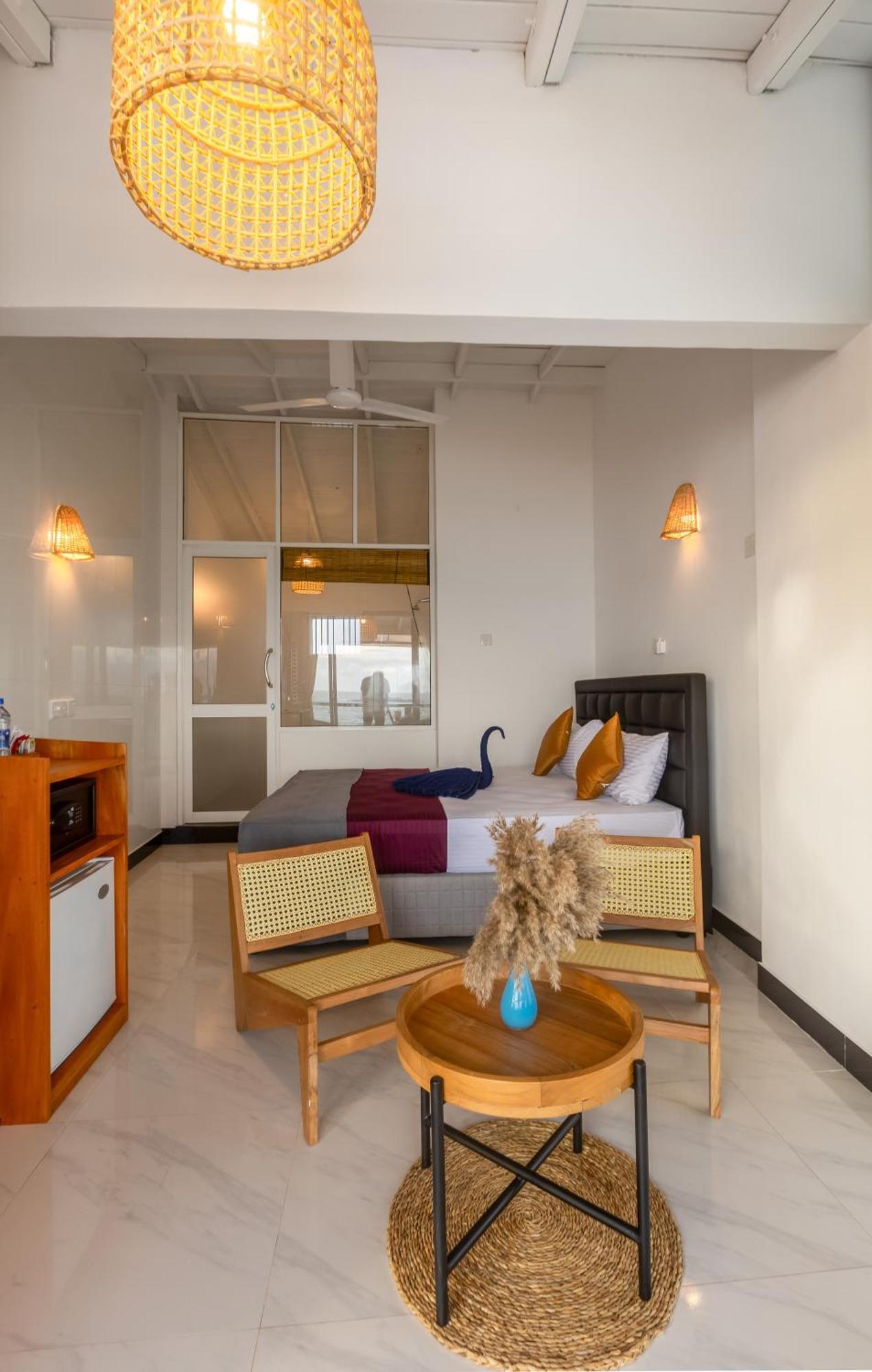Peacock Beach Hotel Unawatuna Dış mekan fotoğraf